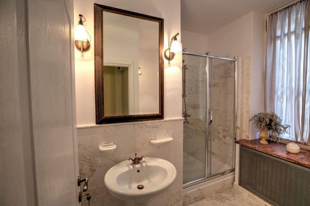 Hotel Grand เอโฟริเอนอร์ด ภายนอก รูปภาพ